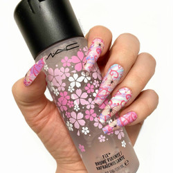 Mac Fix+ Cherry Blossom Hydrating Setting Spray Limited Edition 100ML